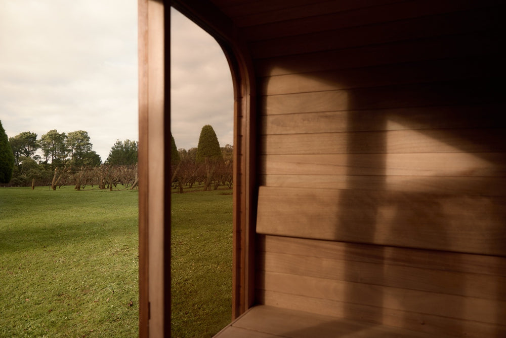 Auki 2150 - 4 Person Outdoor Traditional Sauna